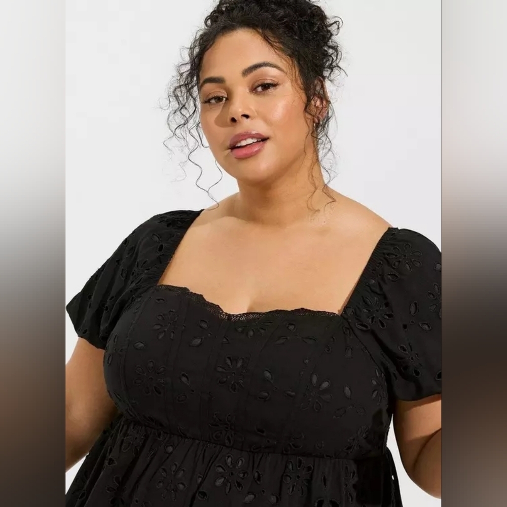 NWT TORRID Babydoll Eyelet Challis Black Short Sleeve Blouse Size 1X 14-16 - Picture 14 of 16